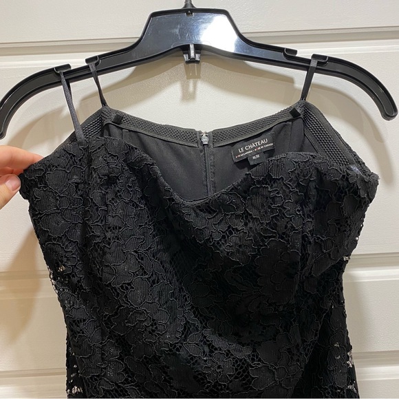 Le chateau dress size medium - Picture 2 of 4